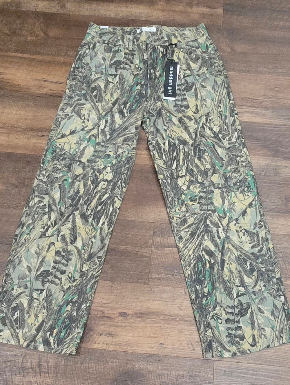 Madden Girl Green and Brown Camo Cargo Pants